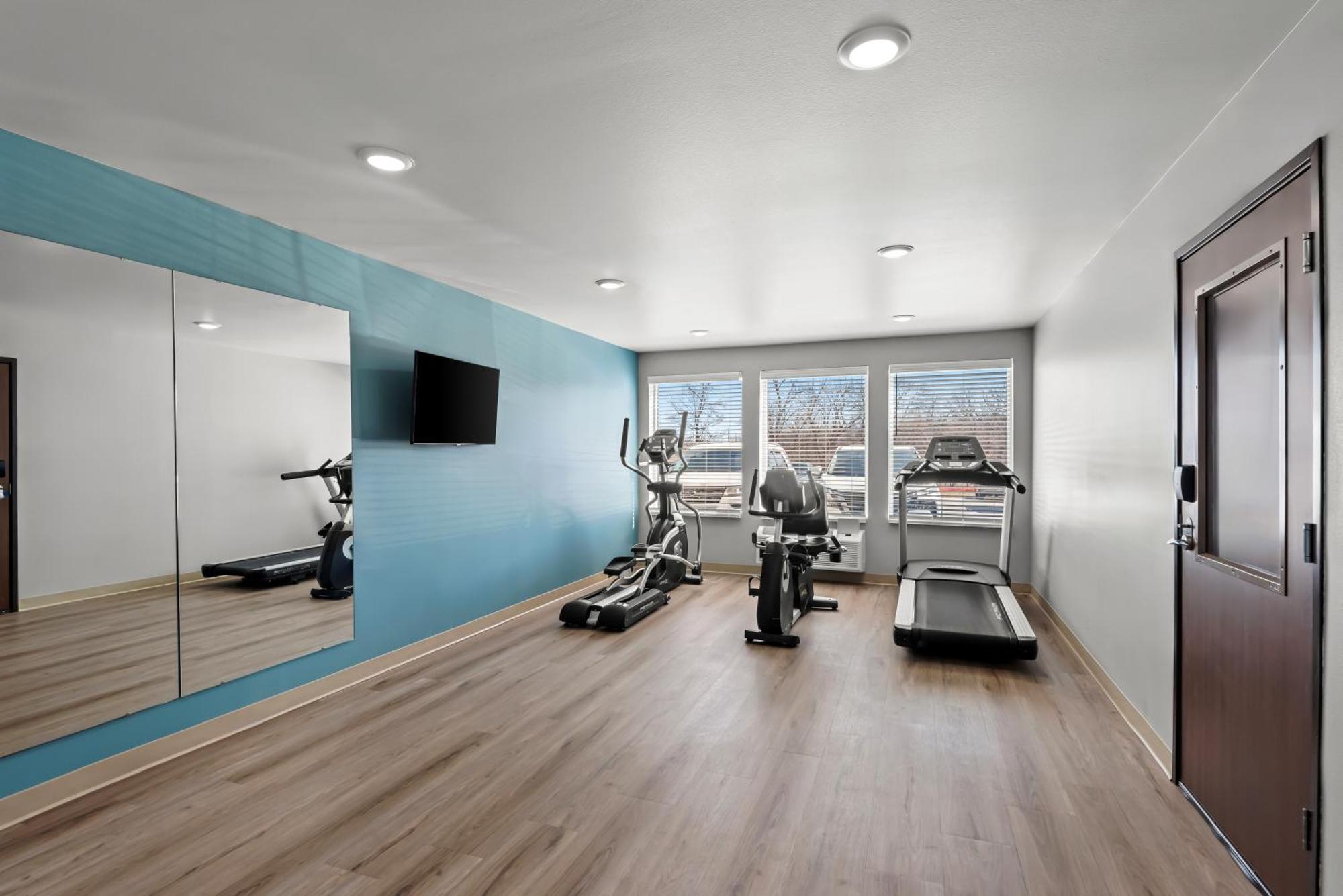 Woodspring Suites Coralville Iowa City מראה חיצוני תמונה